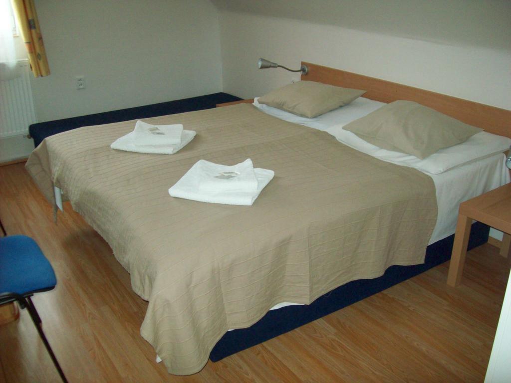 Hotel U Lip Trojanovice Frenštát pod Radhoštěm Habitación foto