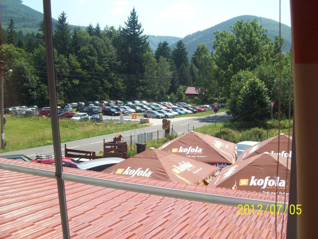 Hotel U Lip Trojanovice Frenštát pod Radhoštěm Exterior foto