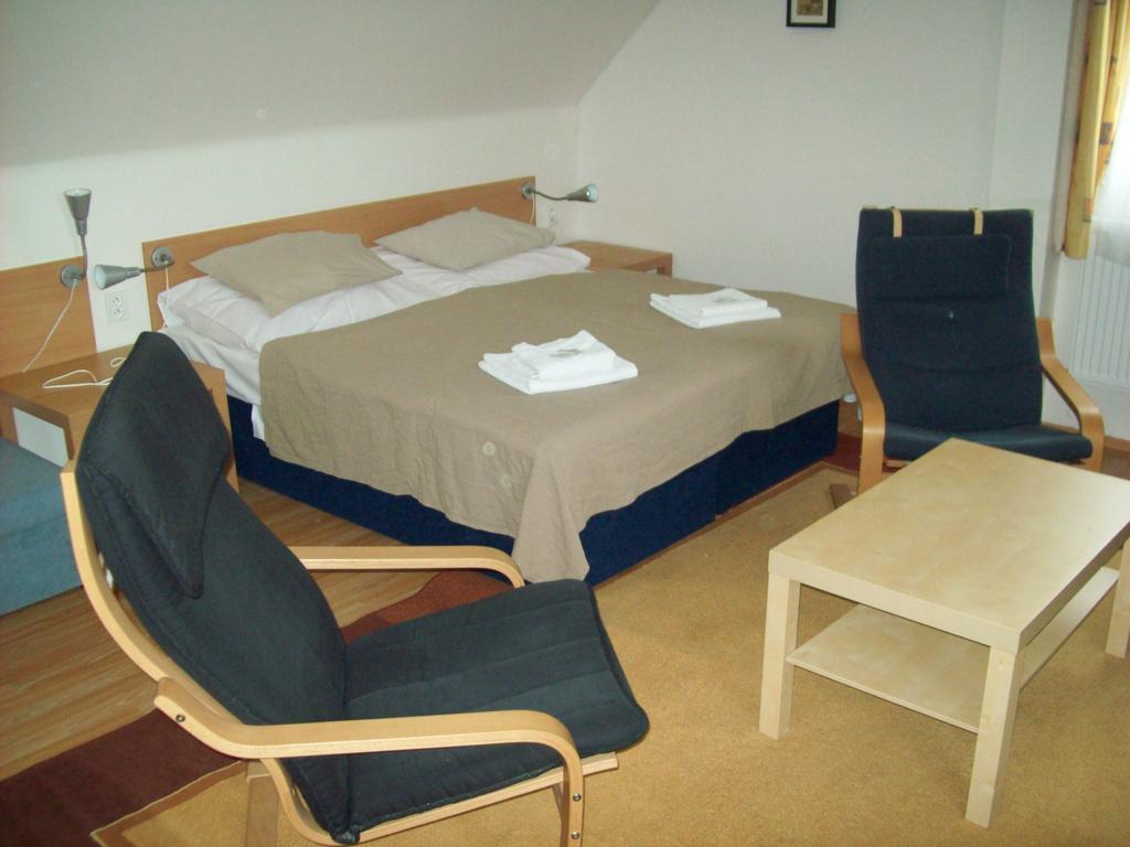 Hotel U Lip Trojanovice Frenštát pod Radhoštěm Habitación foto